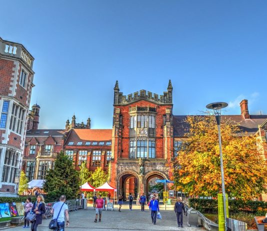 Học bổng du học Anh 100% đại học Newcastle